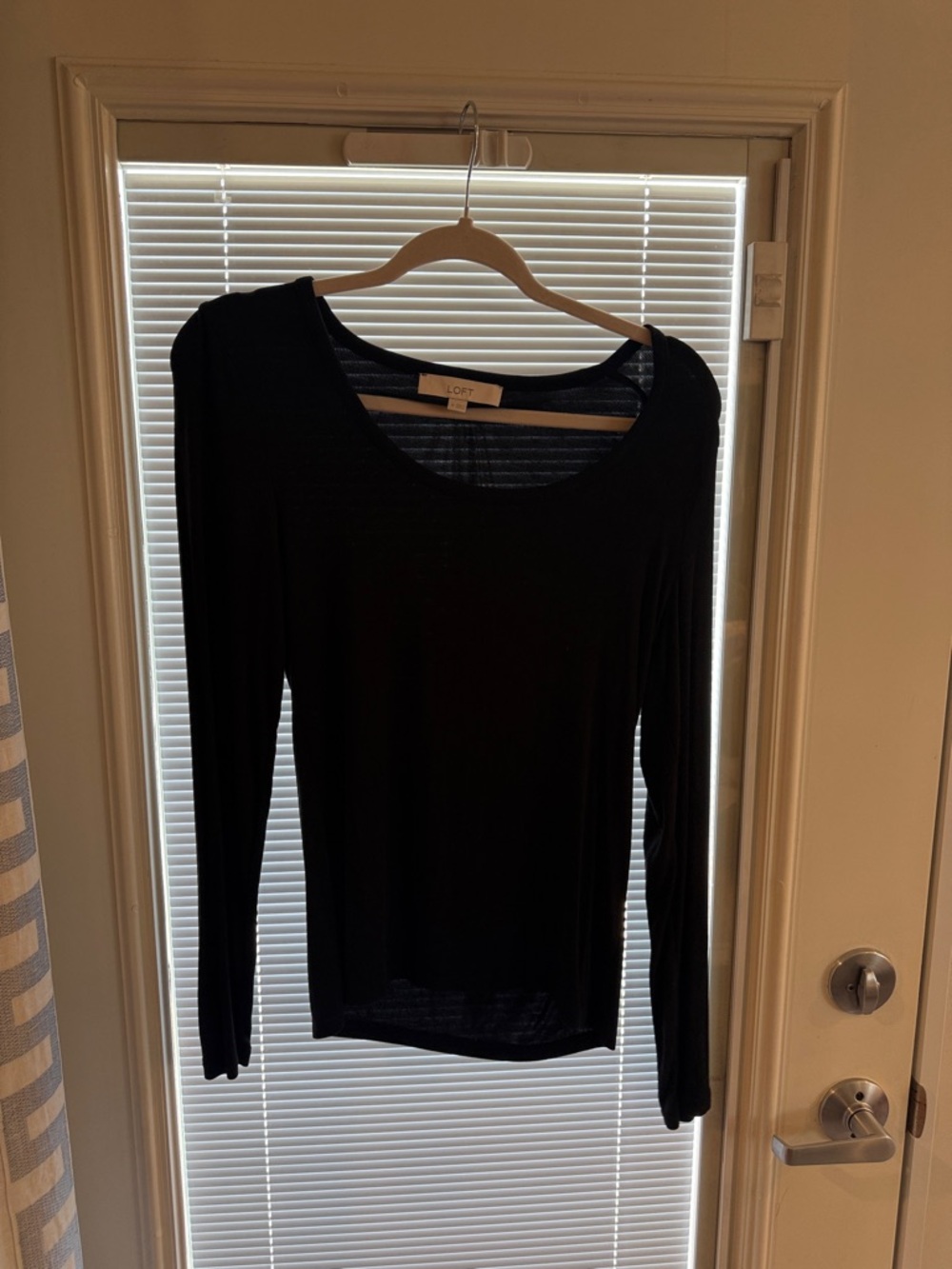 LOFT Black Long Sleeve Scoop Neck Tee